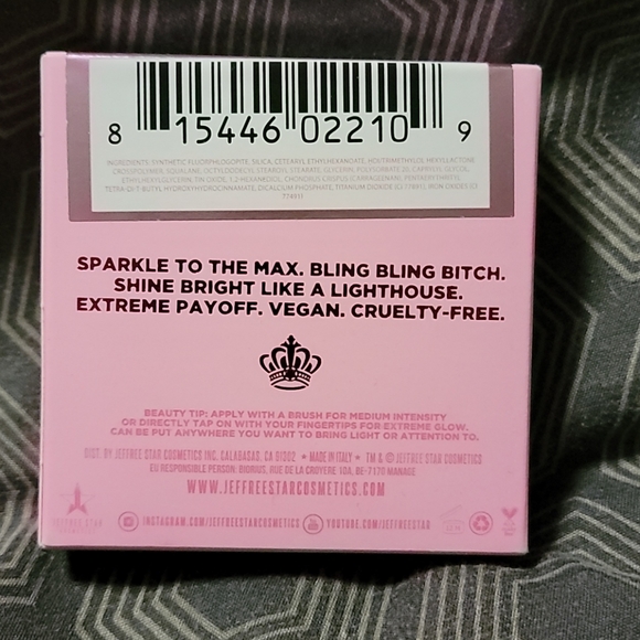 Jeffree Star Supreme Frost shade: Hypothermia - Picture 4 of 5